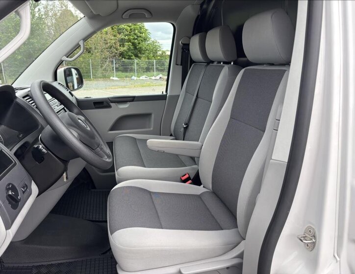 Volkswagen Transporter Skříň 2,0 l 84 kw