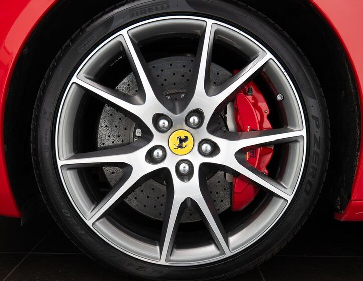 Ferrari California 18