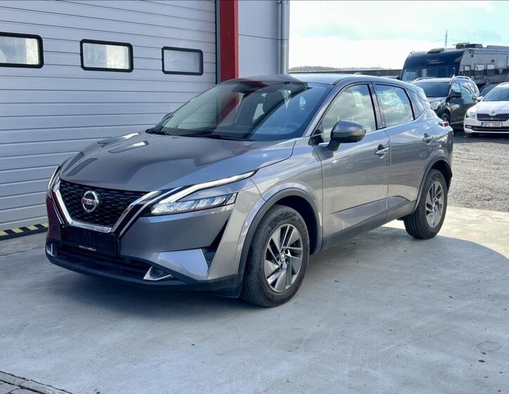 Nissan Qashqai SUV / Terénní 1,3 l 116 kw