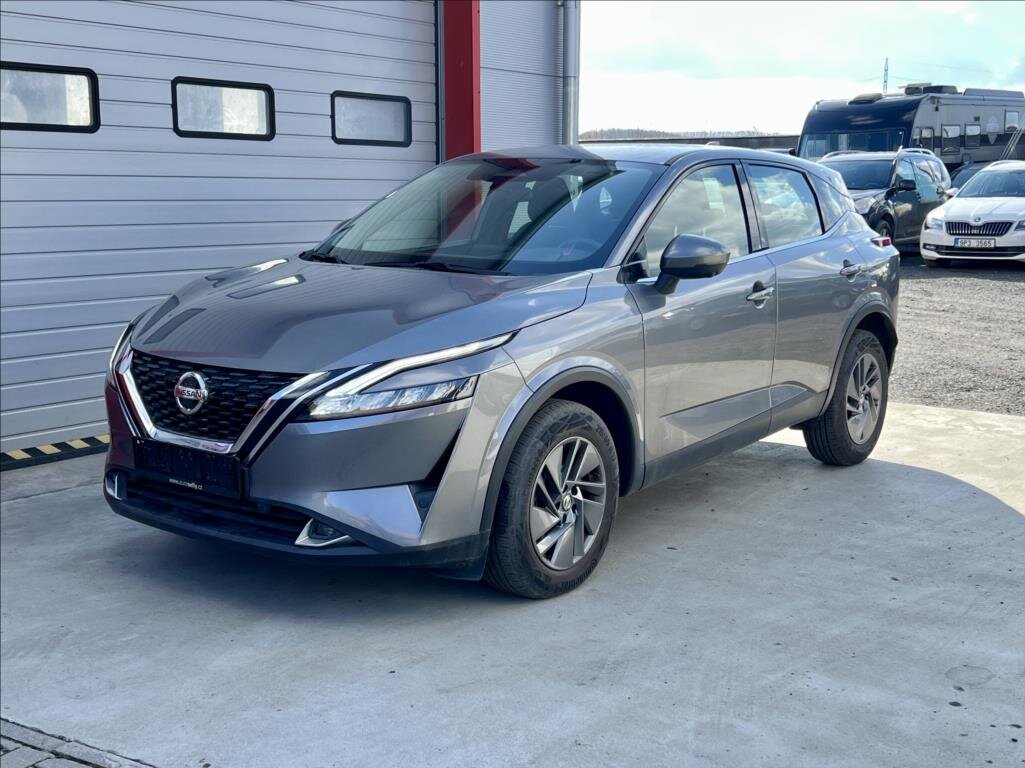 Nissan Qashqai SUV / Terénní 1,3 l 116 kw