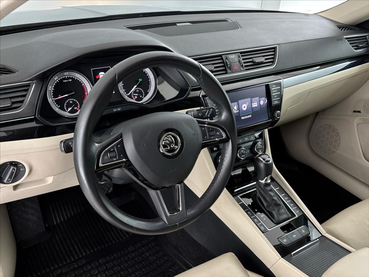 Škoda Superb Liftback 2,0 l 206 kw