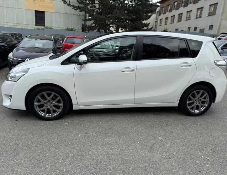 Toyota Verso MPV 2,0 l 91 kw