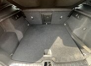 Volvo XC40 SUV / Terénní 1,5 l 120 kw