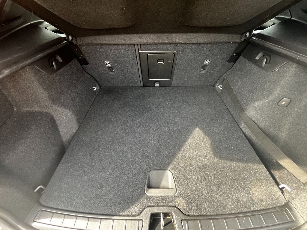 Volvo XC40 SUV / Terénní 1,5 l 120 kw