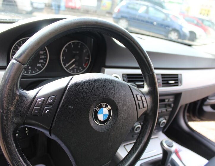 BMW Řada 3 22