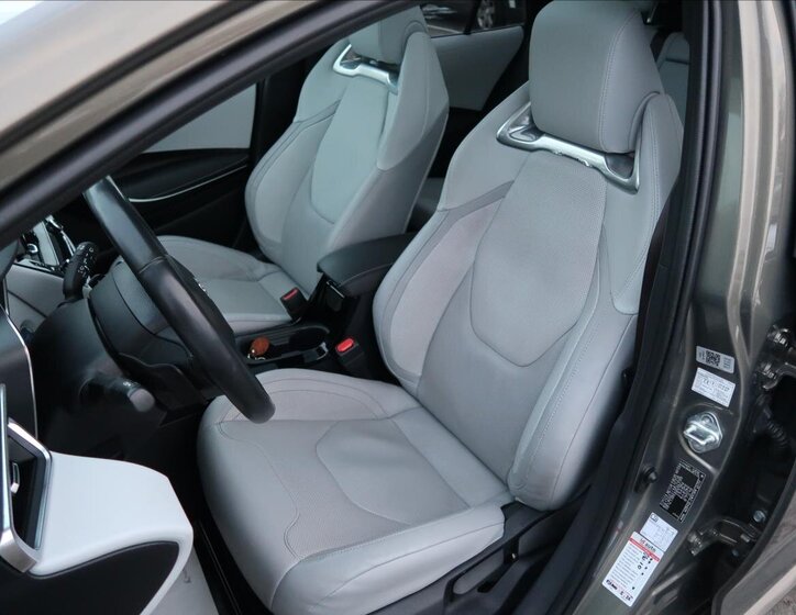 Toyota Corolla Kombi 2,0 l 132 kw