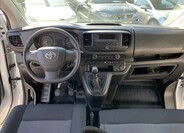 Toyota ProAce 9