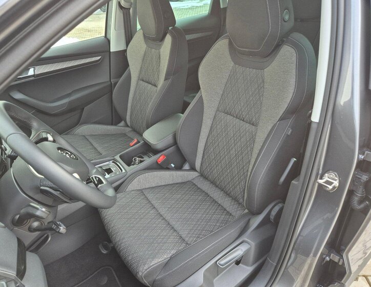 Škoda Karoq SUV 1,5 l 110 kw