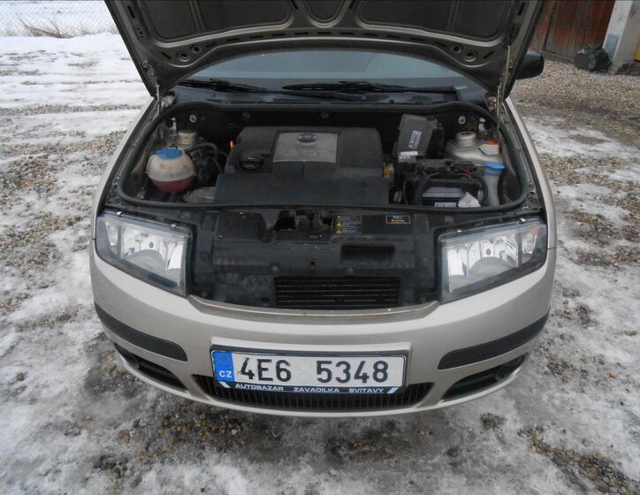 Škoda Fabia Sedan / Limuzína 1,2 l 47 kw