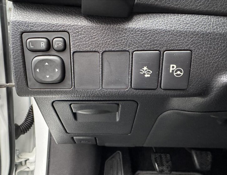 Toyota Auris Kombi 1,6 l 97 kw