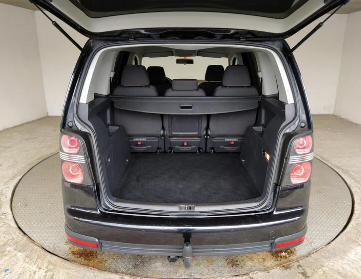 Volkswagen Touran 13