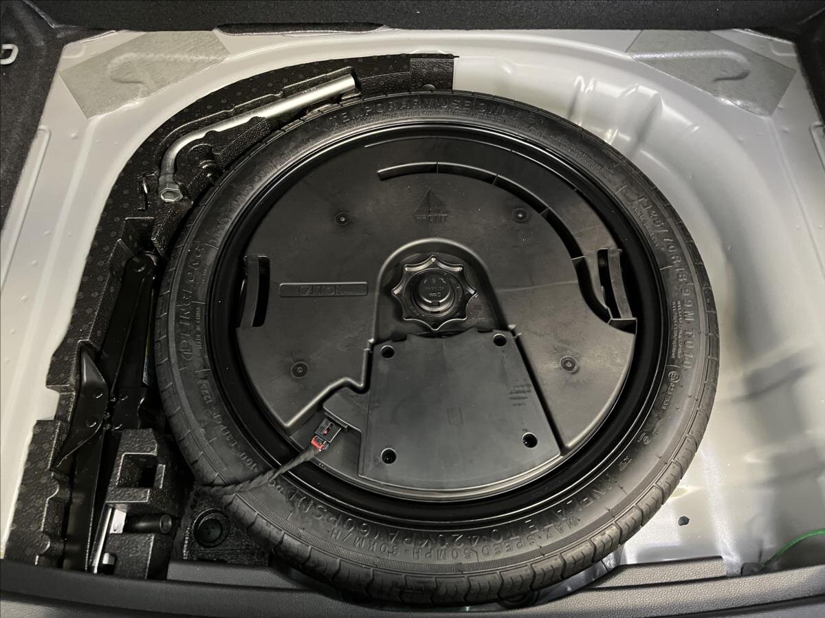 Škoda Karoq SUV 1,5 l 110 kw