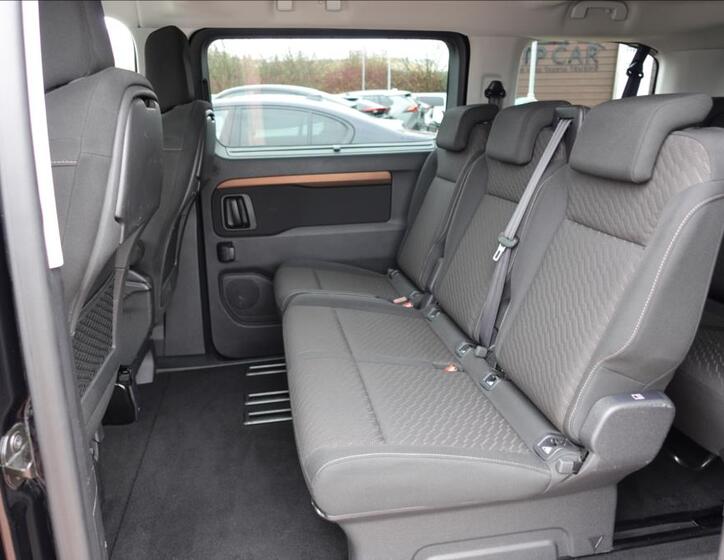 Toyota ProAce Verso 11