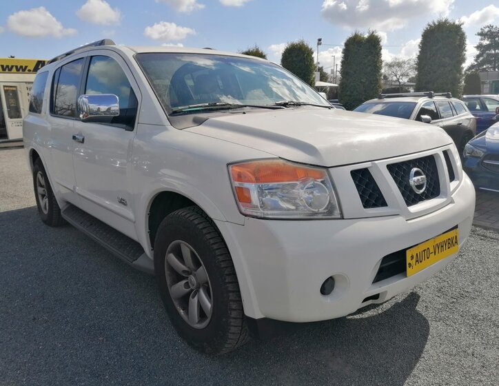 Nissan Armada SUV / Terénní 5,6 l 233 kw