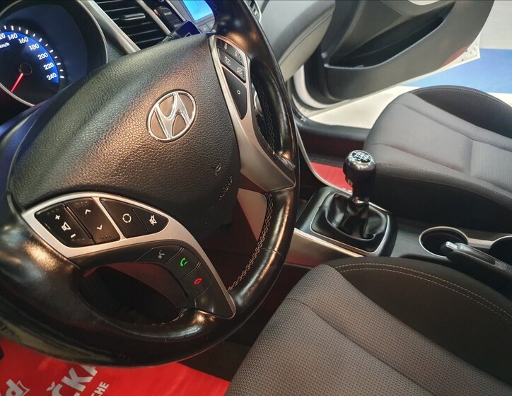 Hyundai i30 Kombi 1,6 l 88 kw