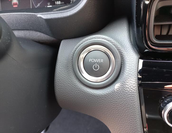 Toyota Yaris Cross 23