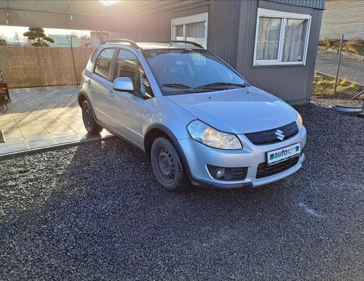 Suzuki SX4 3