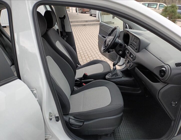 Hyundai i10 Hatchback 998,0 49 kw