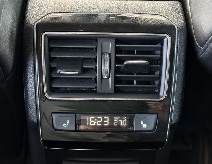 Škoda Superb Kombi 2,0 l 140 kw