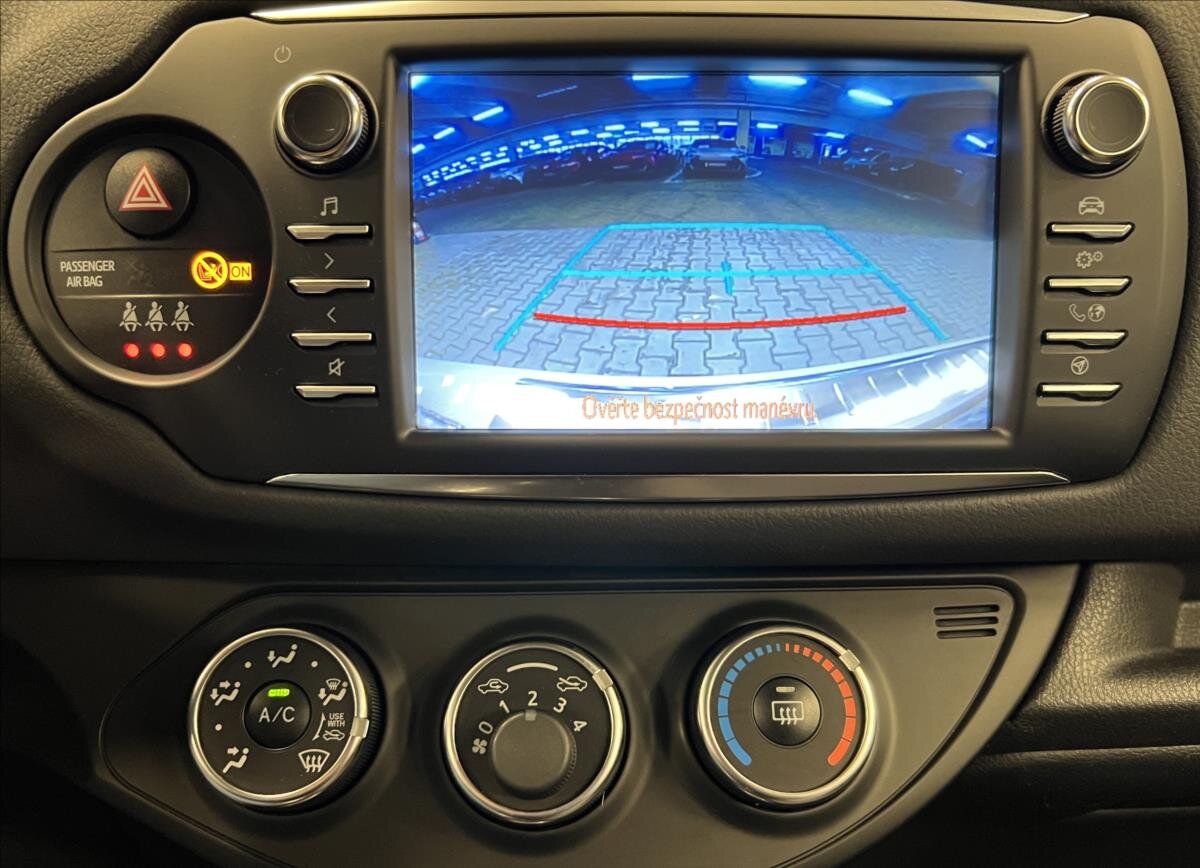 Toyota Yaris Kombi 1,5 l 82 kw