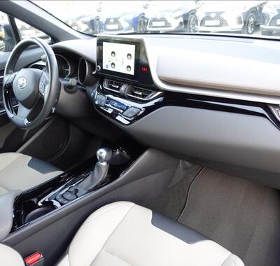 Toyota C-HR 37