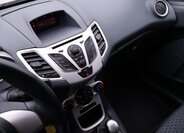 Ford Fiesta 14