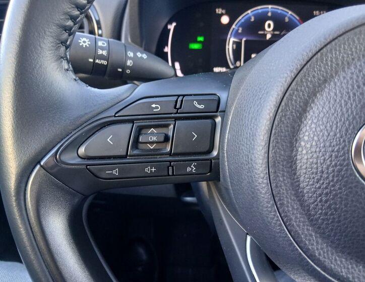 Toyota Yaris Cross 18