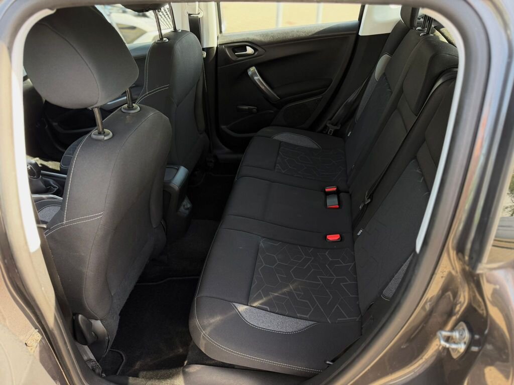 Peugeot 2008 SUV / Terénní 1,2 l 60 kw