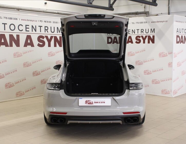 Porsche Panamera Hatchback 4,0 l 368 kw