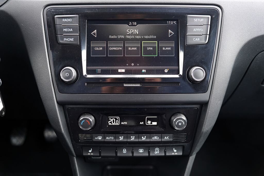 Škoda Rapid Hatchback 999,0 70 kw