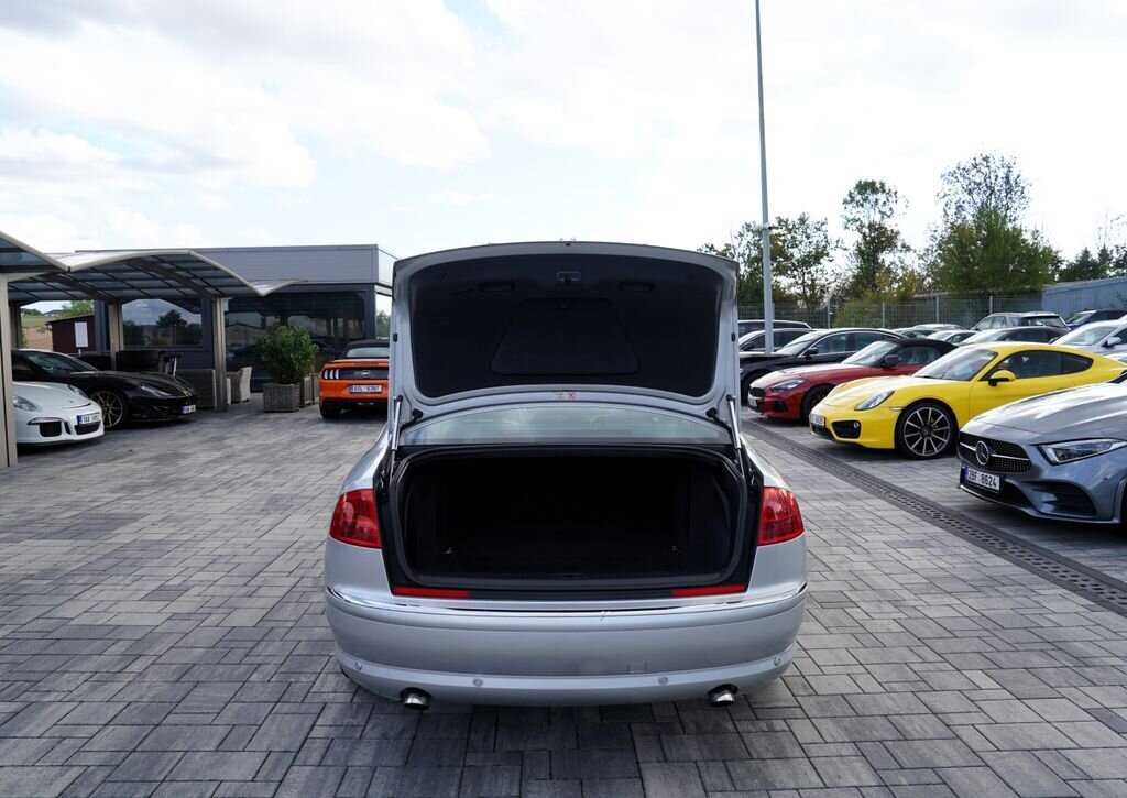 Audi A8 Sedan 3,0 l 171 kw