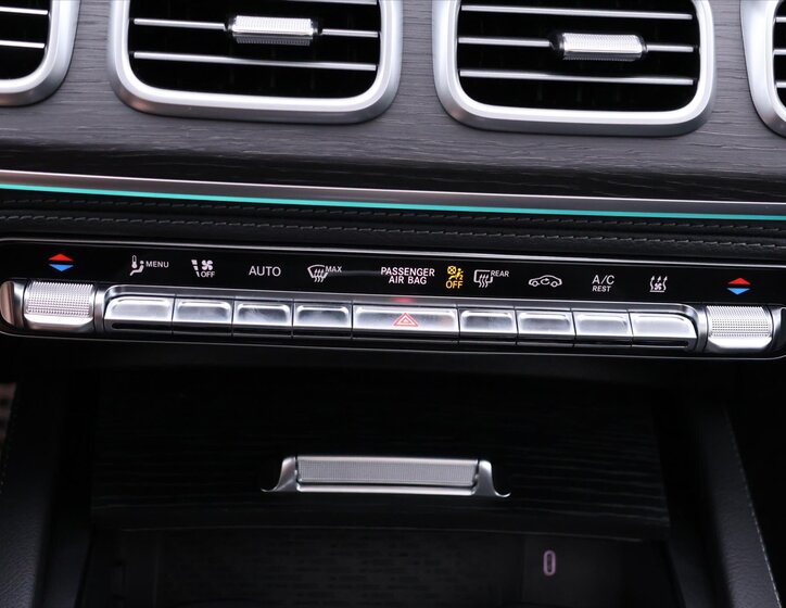 Mercedes-Benz GLE SUV / Terénní 3,0 l 270 kw