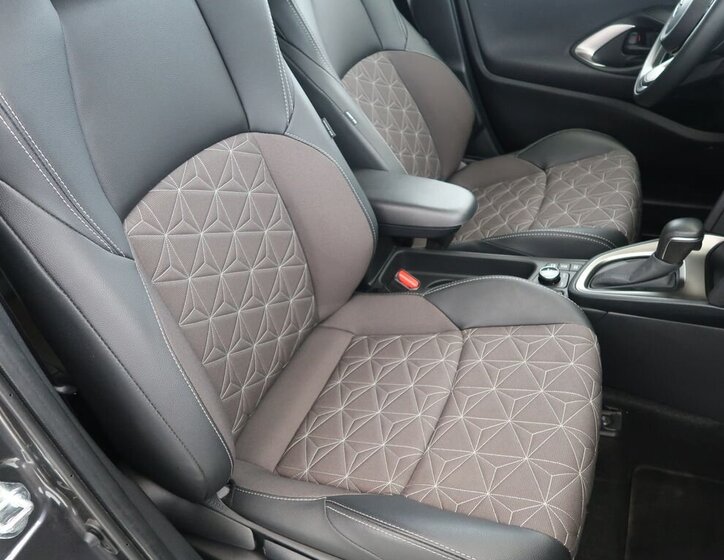 Toyota Yaris Cross SUV / Terénní 1,5 l 68 kw