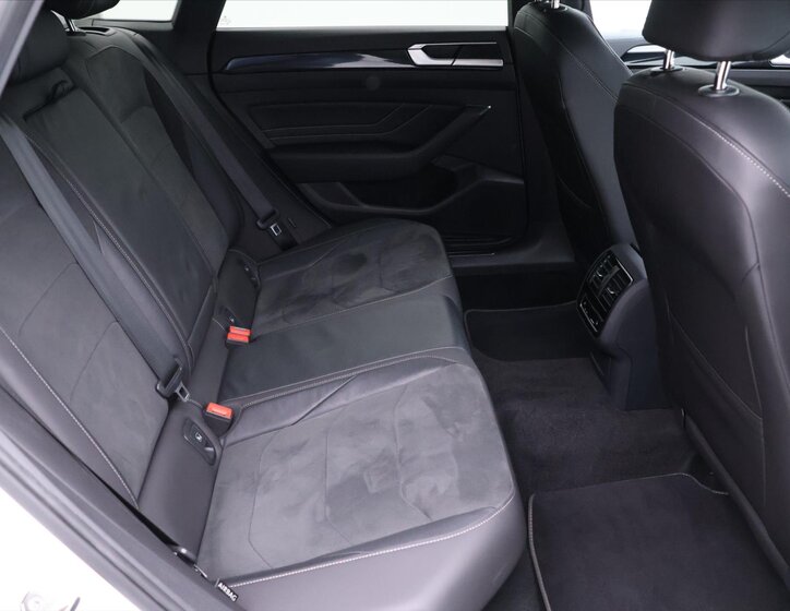 Volkswagen Arteon Kombi 2,0 l 206 kw