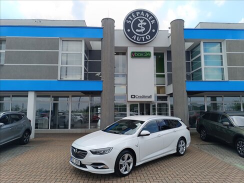 Opel Insignia Kombi 2,0 l 154 kw