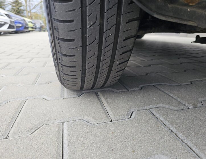 Renault Clio Kombi 1,1 l 55 kw