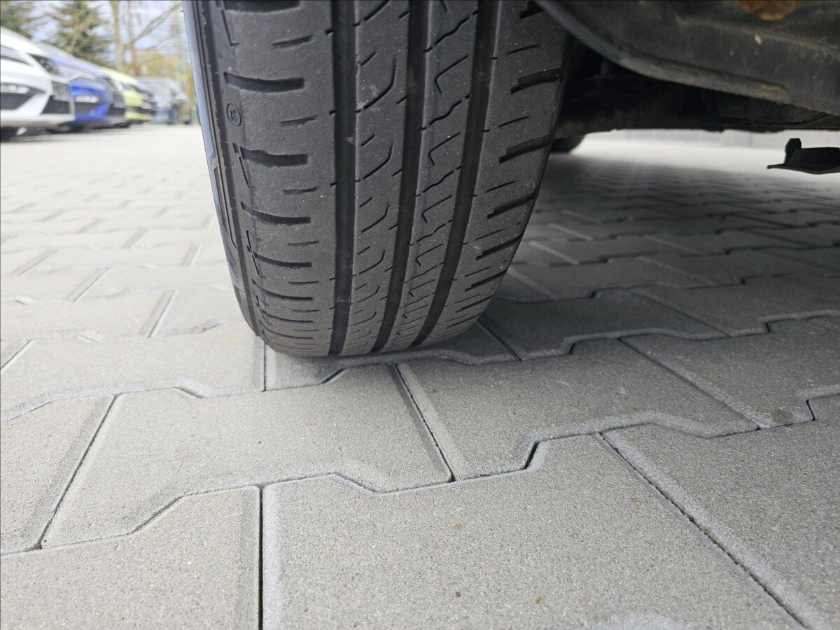 Renault Clio Kombi 1,1 l 55 kw