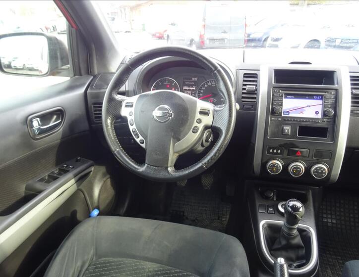 Nissan X-Trail 24