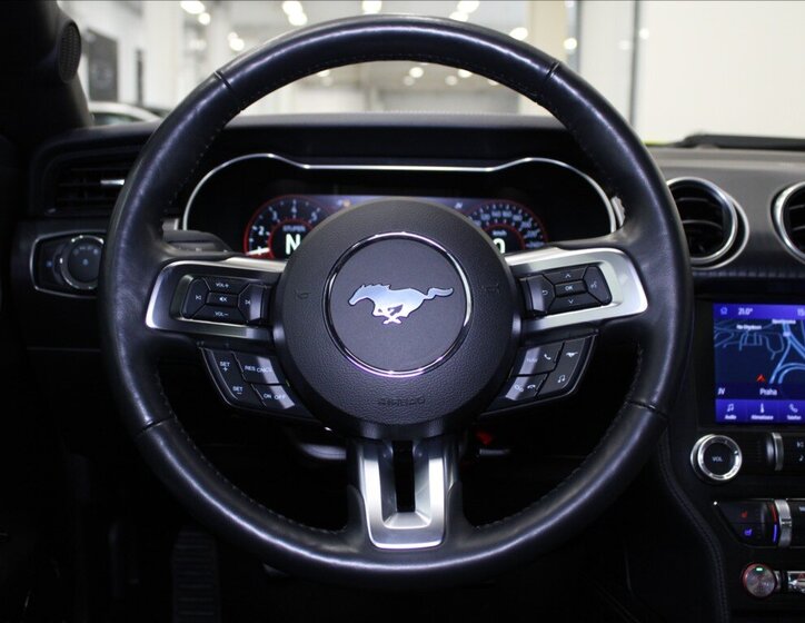 Ford Mustang Kupé 5,0 l 338 kw