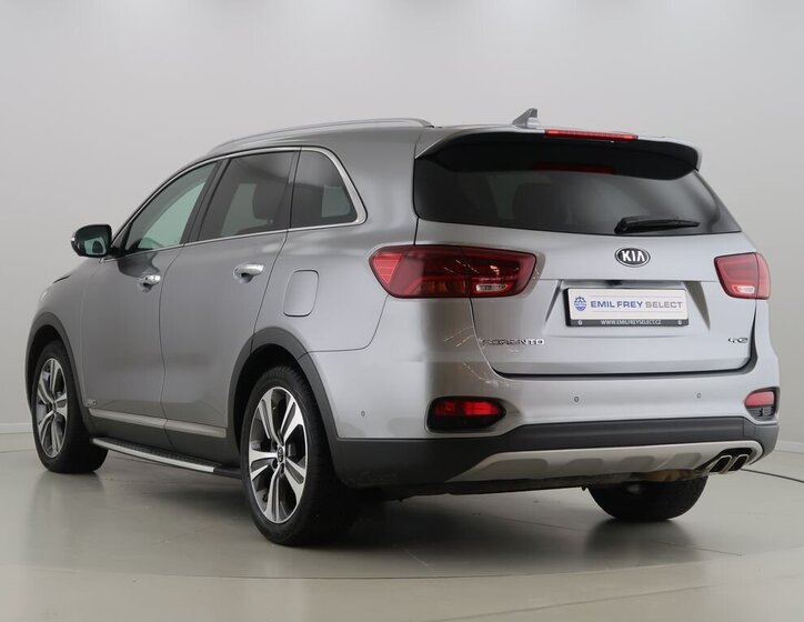 KIA Sorento 7