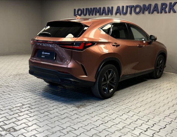 Lexus NX 450h plus SUV / Terénní 2,5 l 227 kw