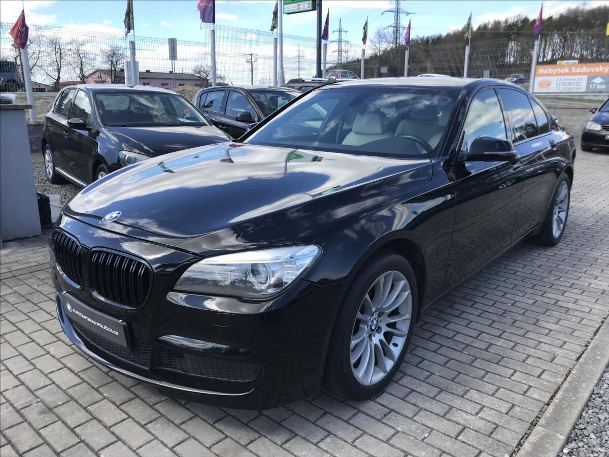 BMW Řada 7 Sedan / Limuzína 3,0 l 190 kw
