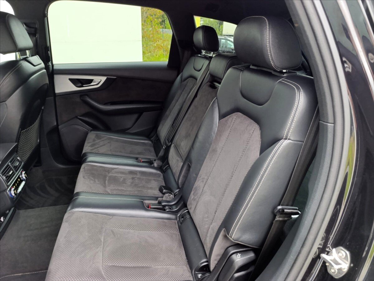 Audi Q7 SUV 3,0 l 210 kw