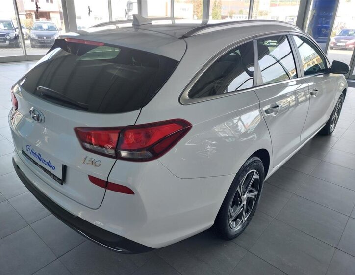 Hyundai i30 Kombi 1,5 l 118 kw