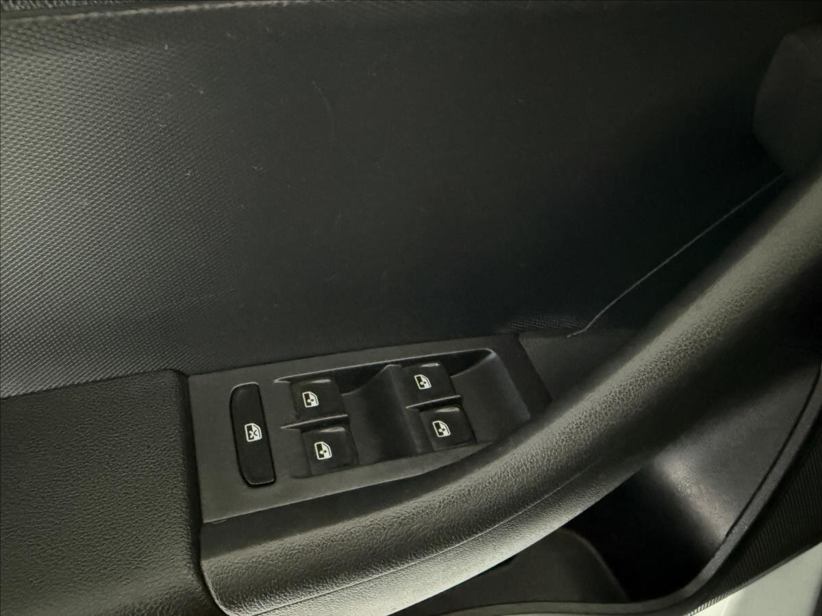 Škoda Rapid Hatchback 999,0 81 kw