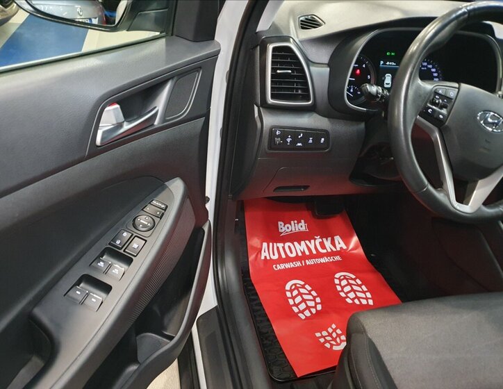 Hyundai Tucson SUV / Terénní 1,6 l 100 kw