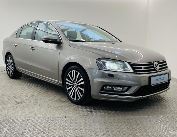 Volkswagen Passat Sedan / Limuzína 2,0 l 130 kw