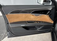 Audi S8 Sedan / Limuzína 4,0 l 420 kw