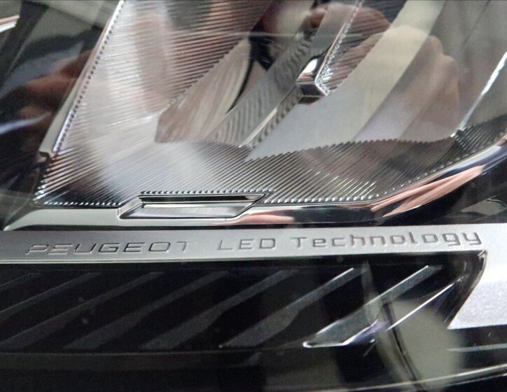 Peugeot 308 Kombi 1,2 l 96 kw