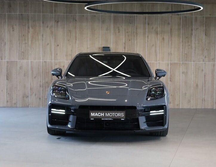 Porsche Panamera Sedan / Limuzína 4,0 l 368 kw